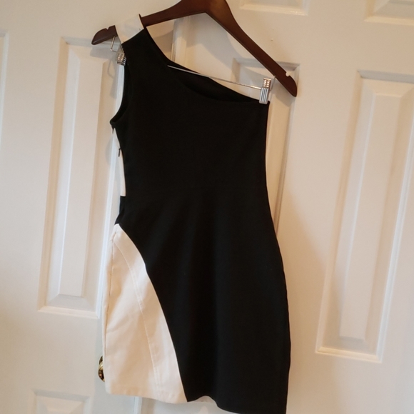 Atko dress size S - Picture 2 of 4